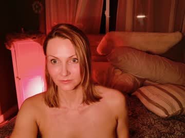 kaileeshy's chat room