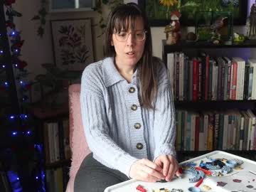 ellynaomi's chat room