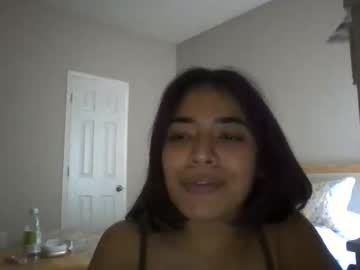 angelsenvy21's chat room