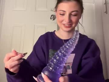 fantasyella's chat room