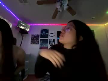 sexylatina22493587's chat room