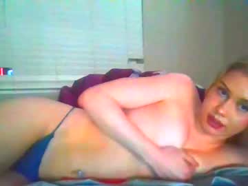 lunarose17's chat room