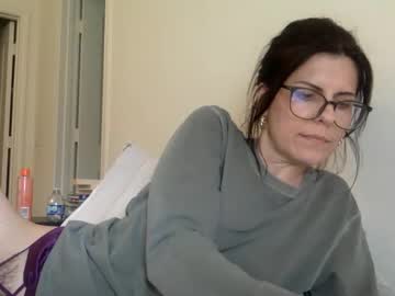 sweetriddance's chat room