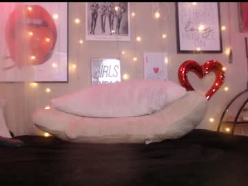 milf_lacey's chat room