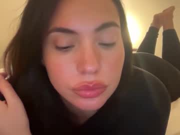 pollyyypocket's chat room