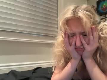 lilybrown07's chat room