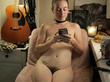 creature_marie's chat room