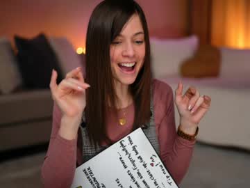 newchloe18's chat room