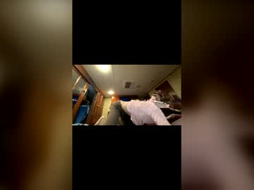 starving4cock's chat room