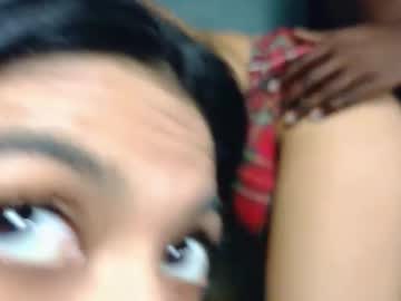 petitestrawberry18's chat room