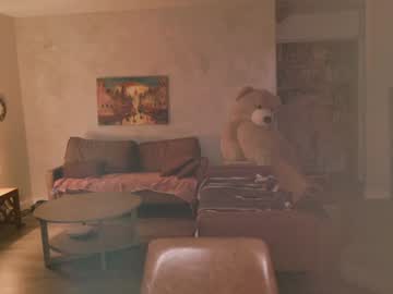 kaileeshy's chat room