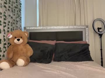 sophiasecretsx's chat room