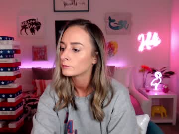 holihurricane's chat room