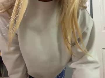 iheartcassie2844's chat room