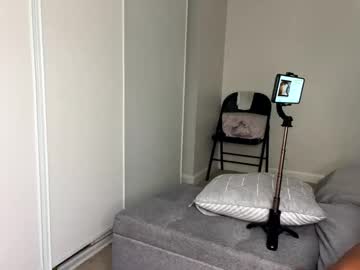 kibrombariu45's chat room