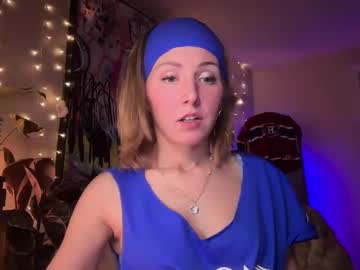 abbienextdoor's chat room