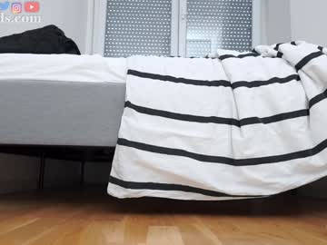 serareads's chat room