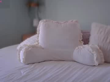 wickedwifexo's chat room