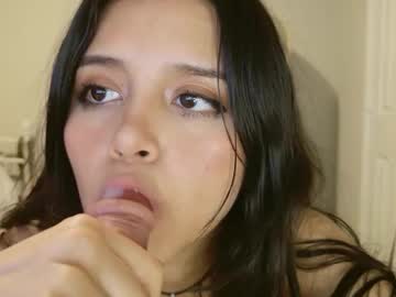 elisparadisex's chat room