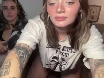 lill_daddysgirl's chat room