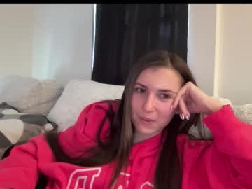 laylahlaylah1's chat room