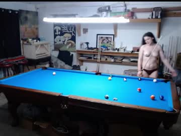 rosegold18's chat room