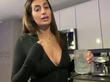 camiliakxoxo's chat room