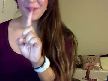 laineylifts's chat room