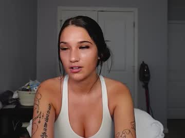 prettygirll23's chat room