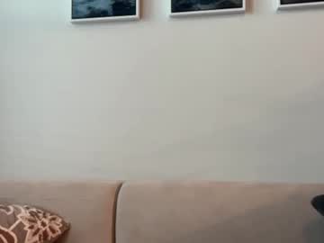 therosiecheeks's chat room