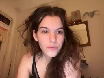 sky_lounge's chat room