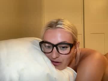chloexbabe's chat room