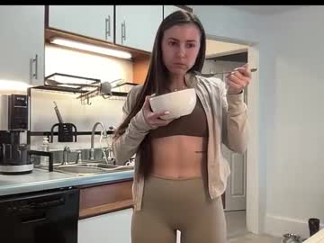 laylahlaylah1's chat room