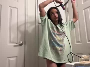 briannay0unggg's chat room