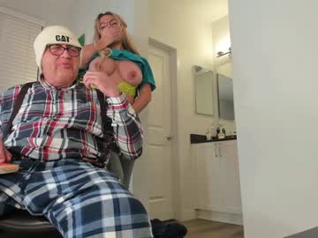 realtoxxxmaria's chat room