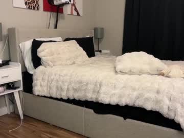 camilaaa15's chat room