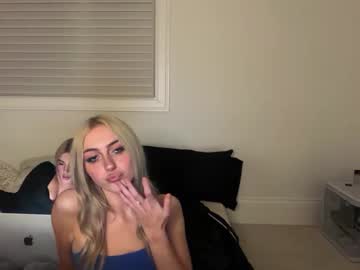 chloeros3e's chat room