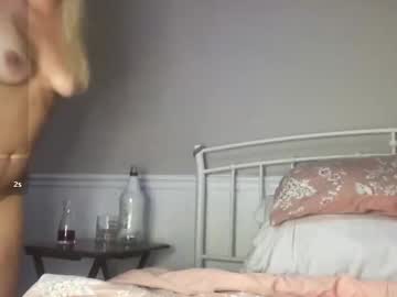 irispink1's chat room