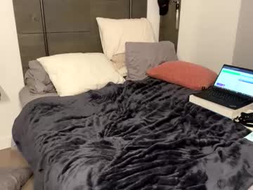 kittywoodyluv's chat room