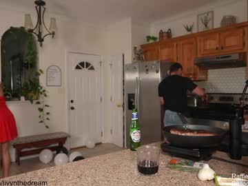 livanddrew's chat room