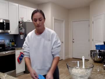 holihurricane's chat room