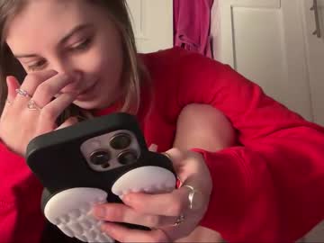 fantasyella's chat room