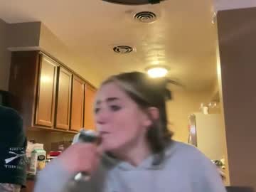 honeybunny245's chat room