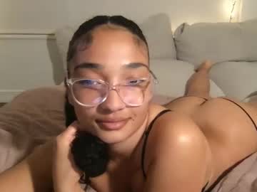 rosalinatoosexy's chat room