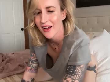 officiallyonlytams's chat room