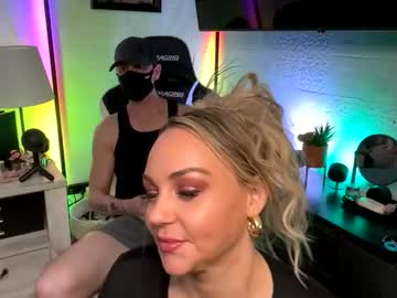 cumguzzlingskank's chat room