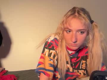 lilybrown07's chat room