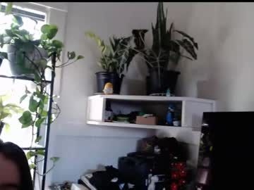 rosegold18's chat room