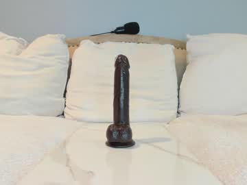 eatmygingersnapps's chat room