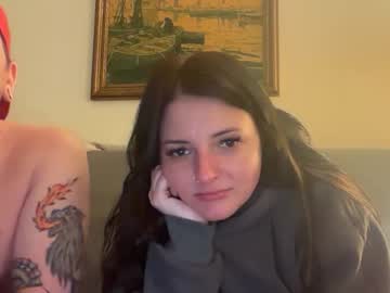 sexycouple41110's chat room